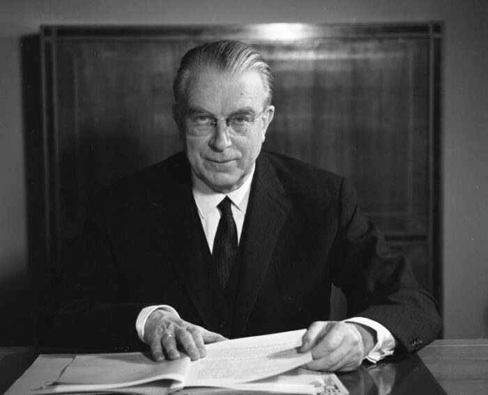 Portraitaufnahmen von Staatssekretär Globke